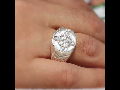 Anillo nudo de bruja en plata 950 – amuleto de protección