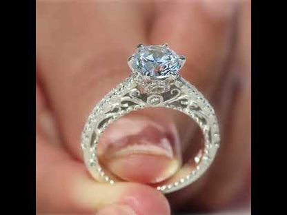 Anillo reina con piedra redonda en plata 950