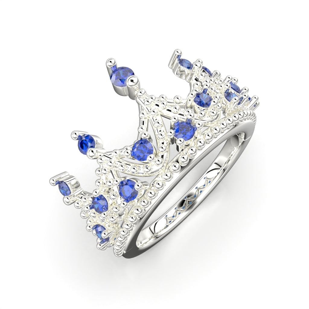 Crown ring with circular cut