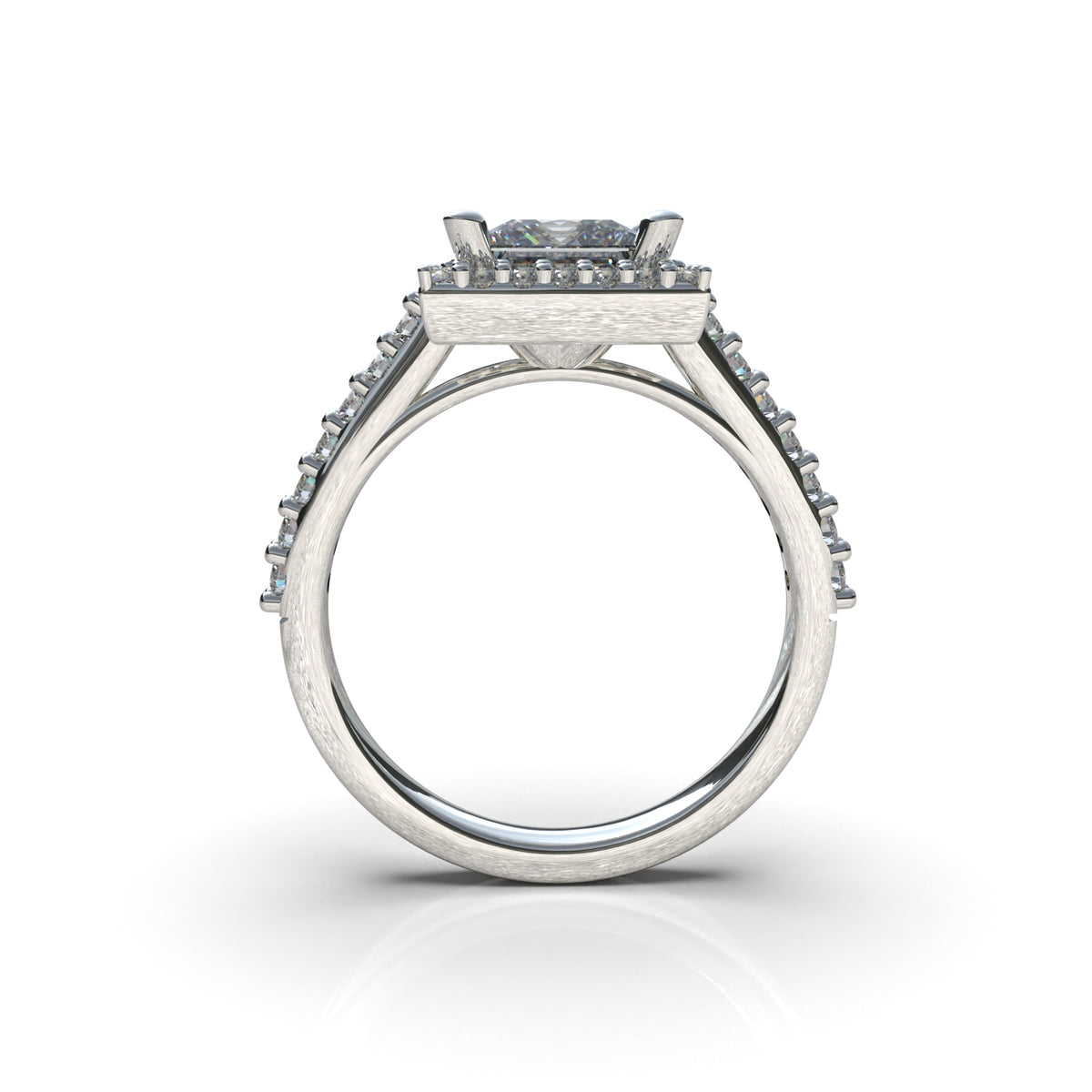 Anillo con piedra corte princesa en plata 950 – clásico