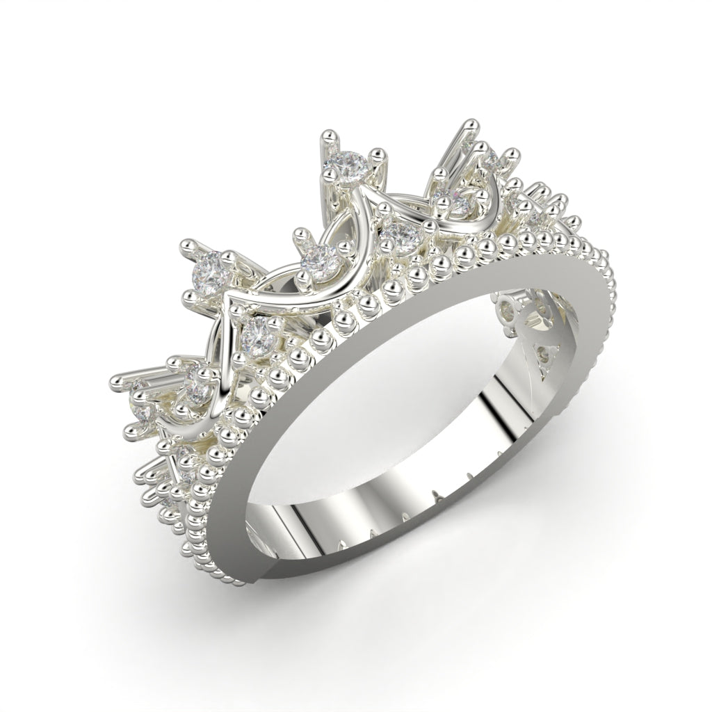 Crown ring with circular cut