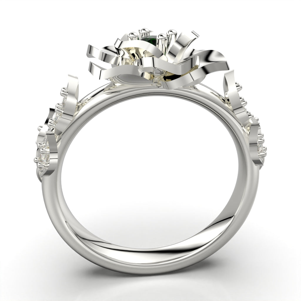 Flower ring with circular cut