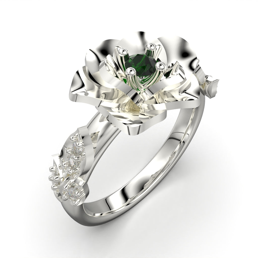 Anillo de flor con corte circular