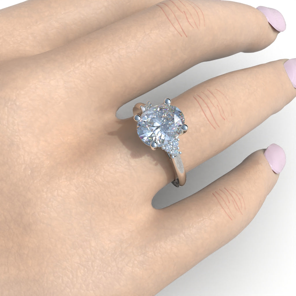 Solitaire ring with oval cut