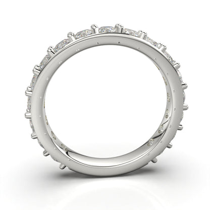 Solitaire ring with circular cut
